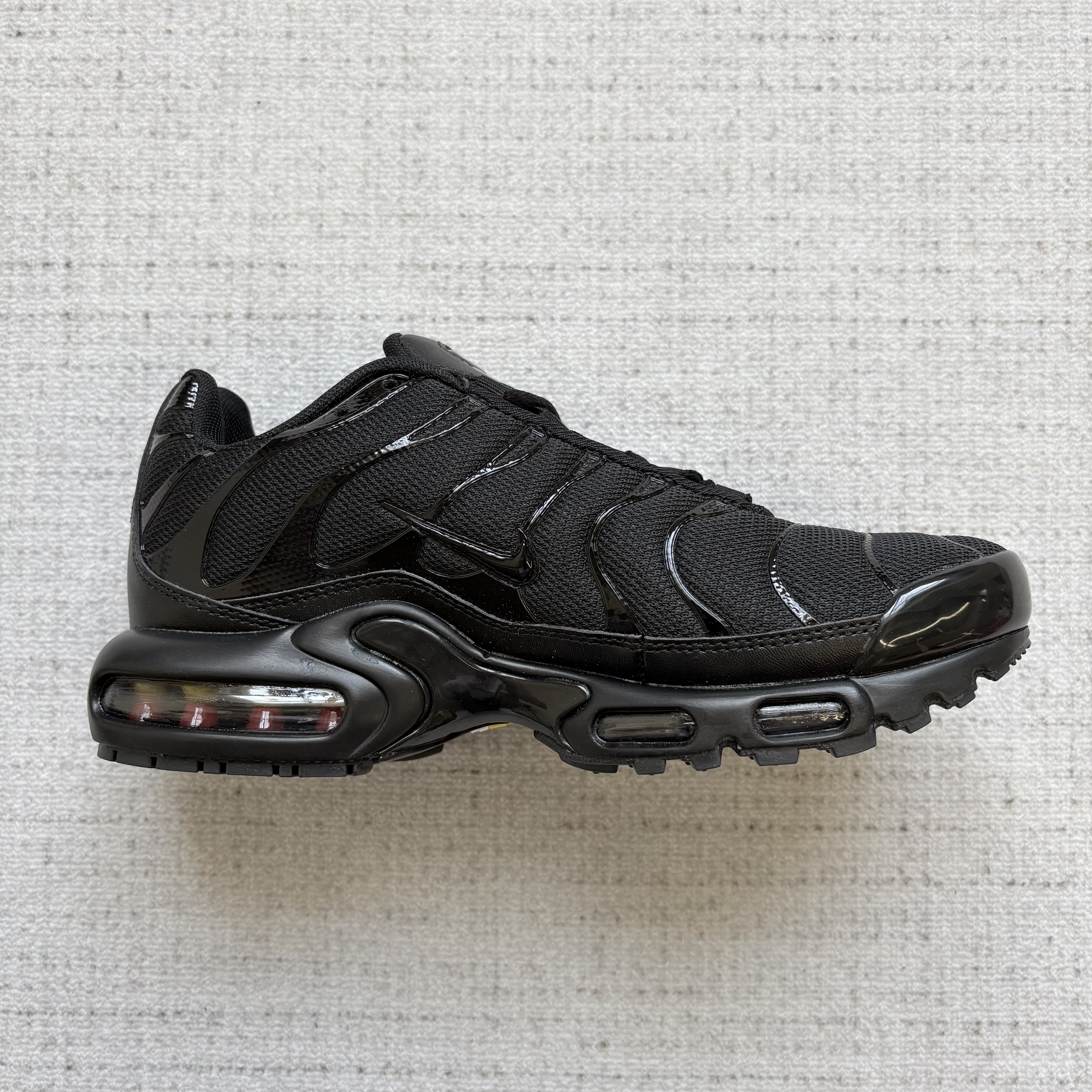 NK TN SHOES