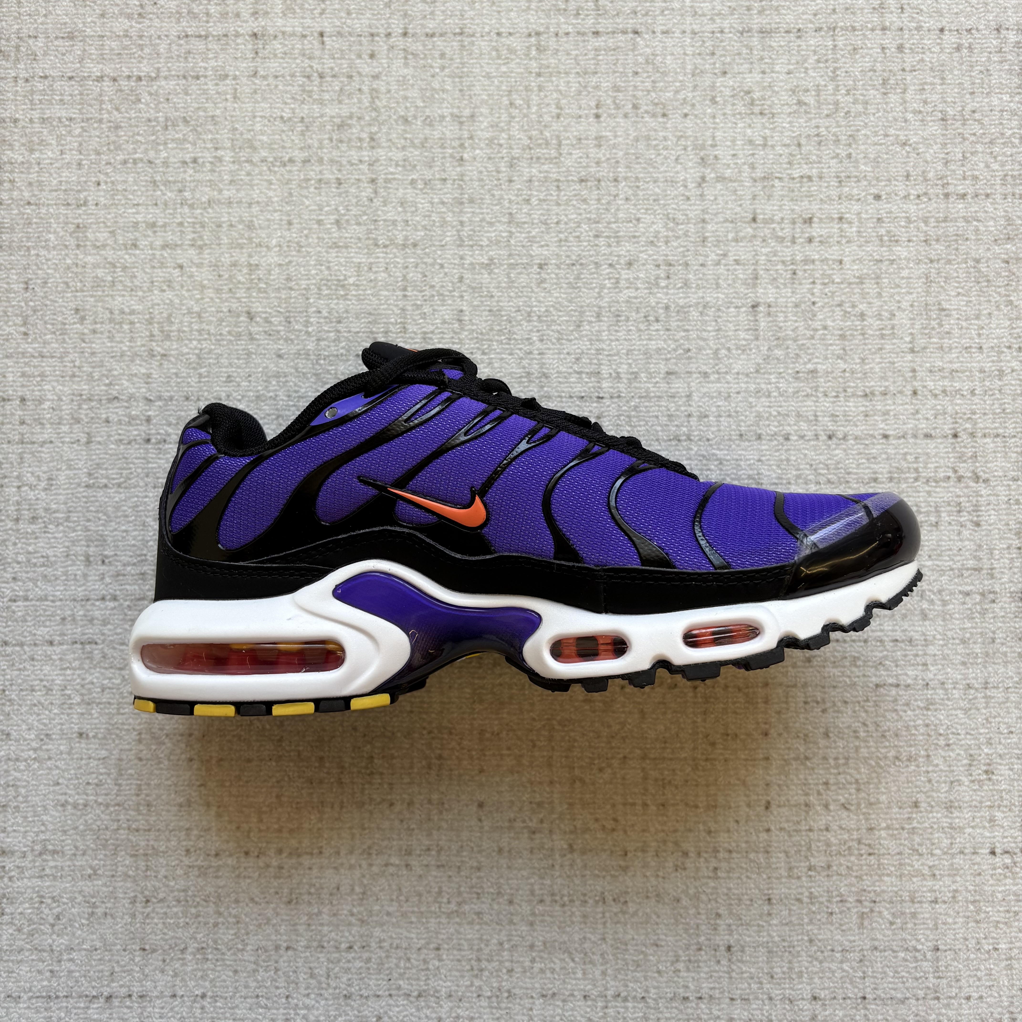 NK TN SHOES