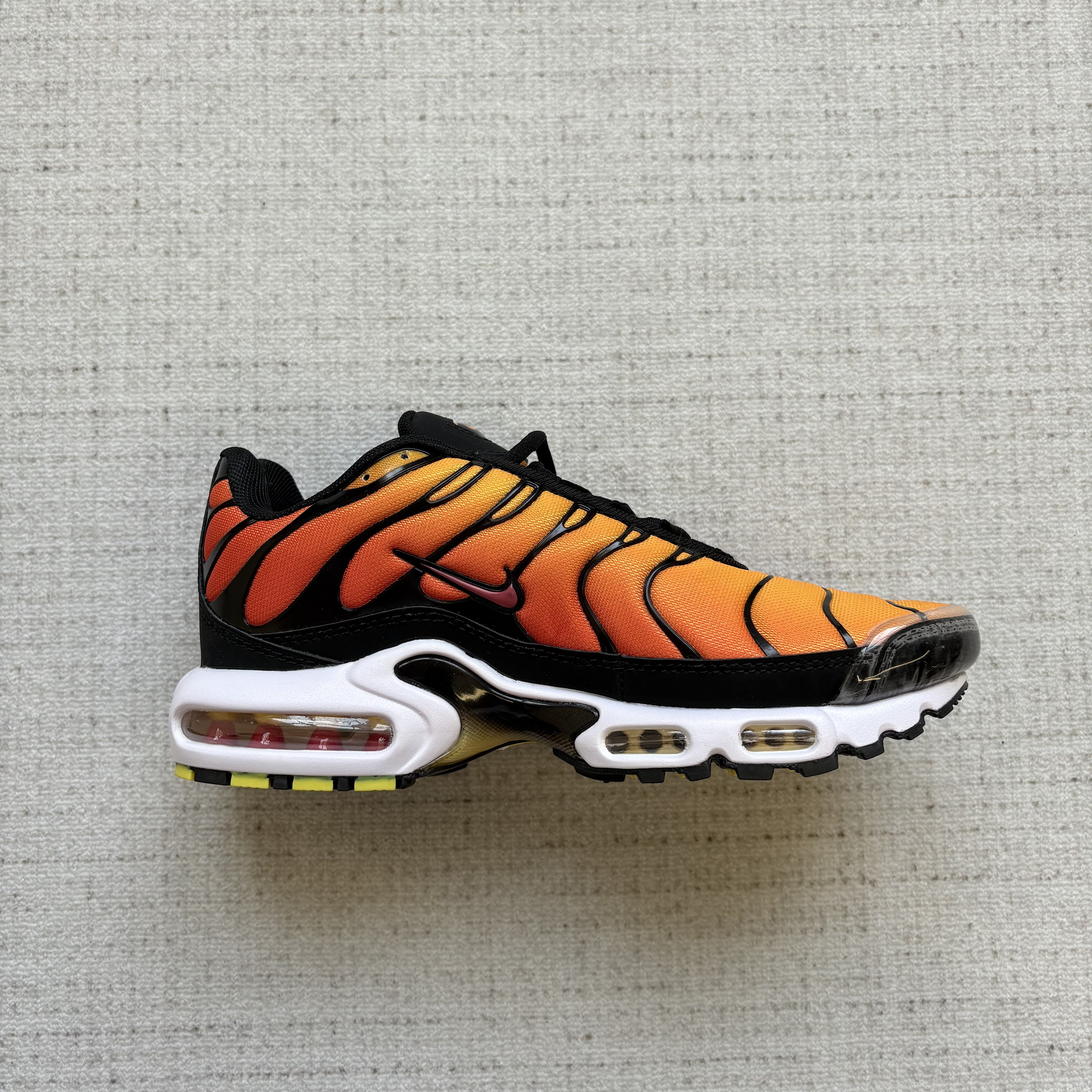 NK TN SHOES