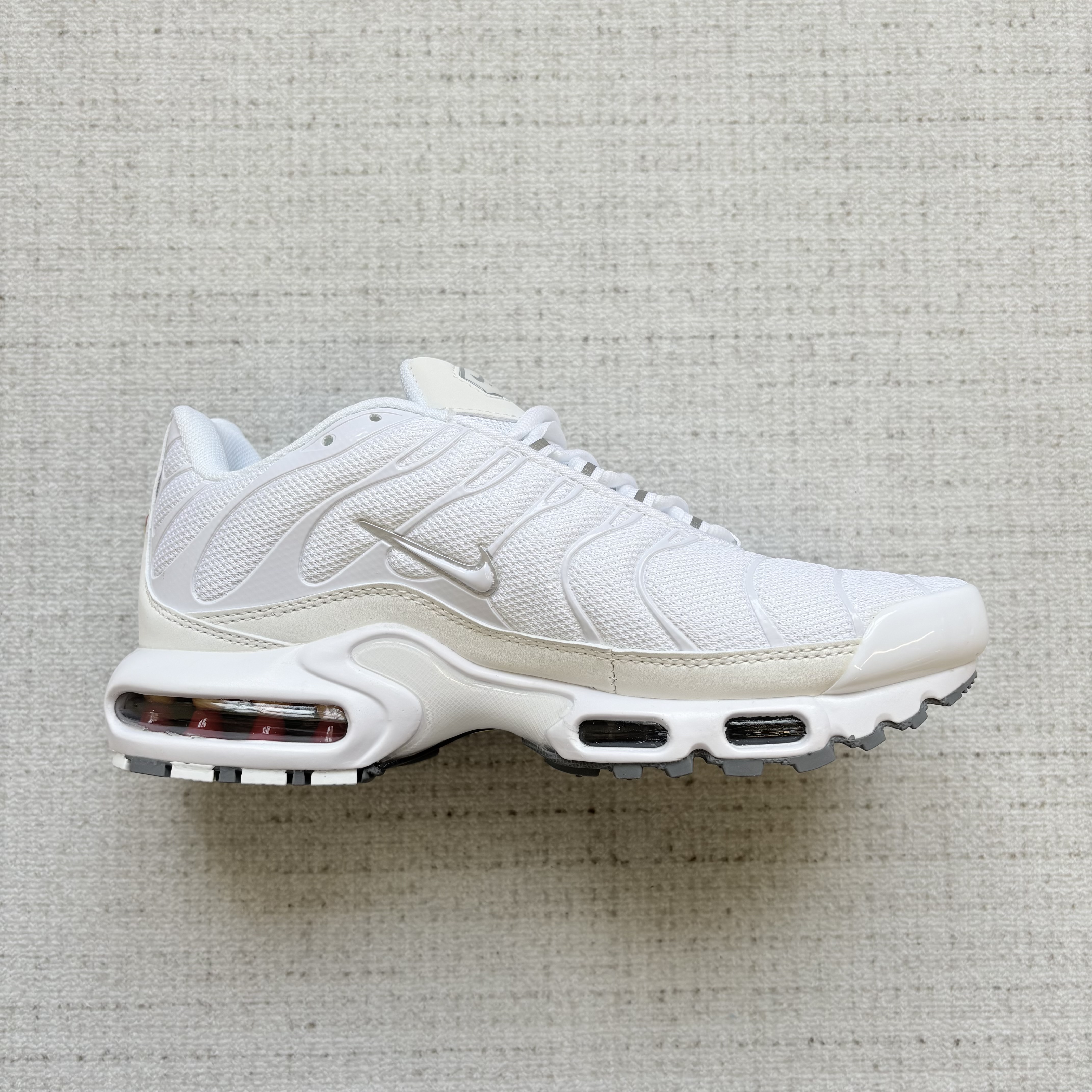 NK TN SHOES