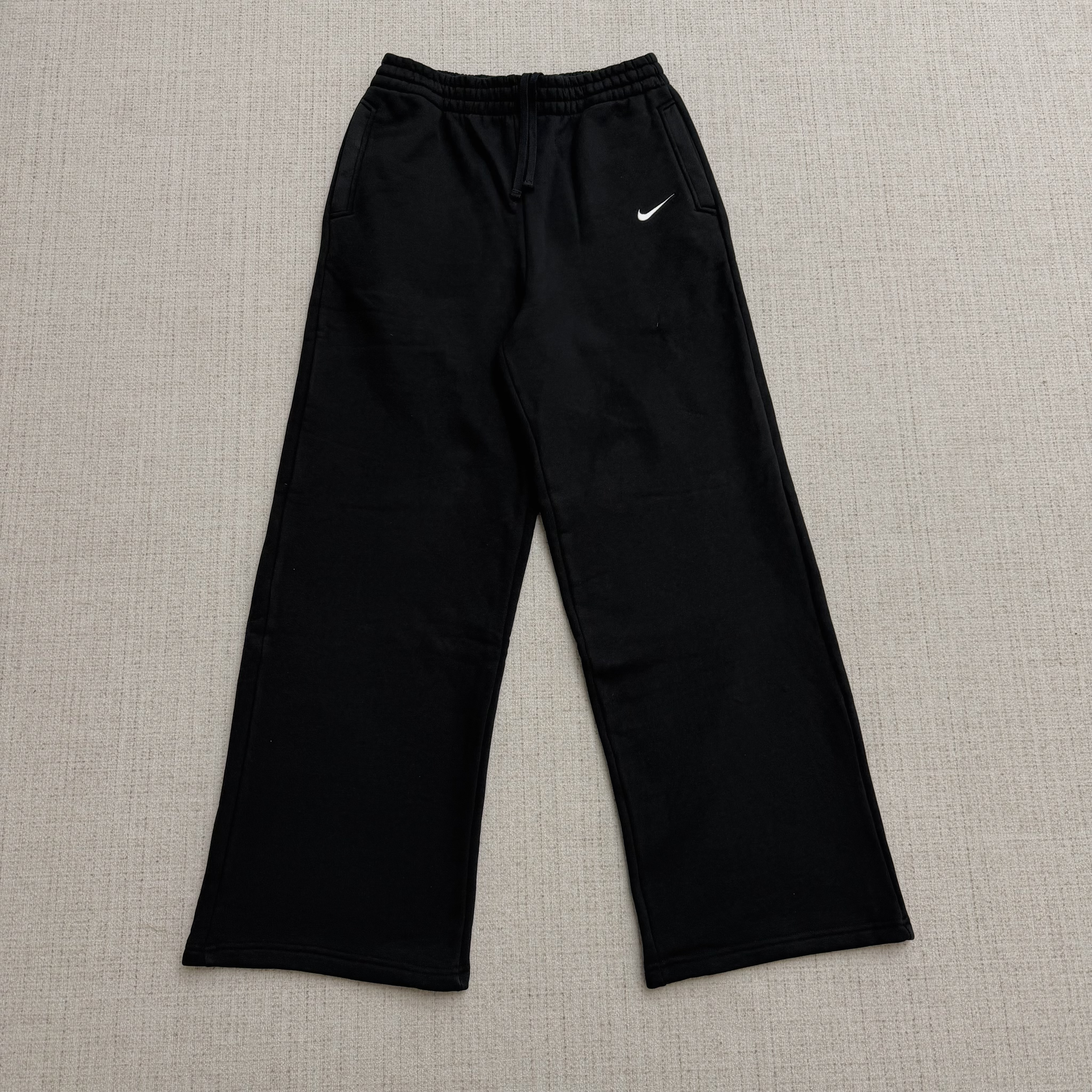 NK baggy sweatpants
